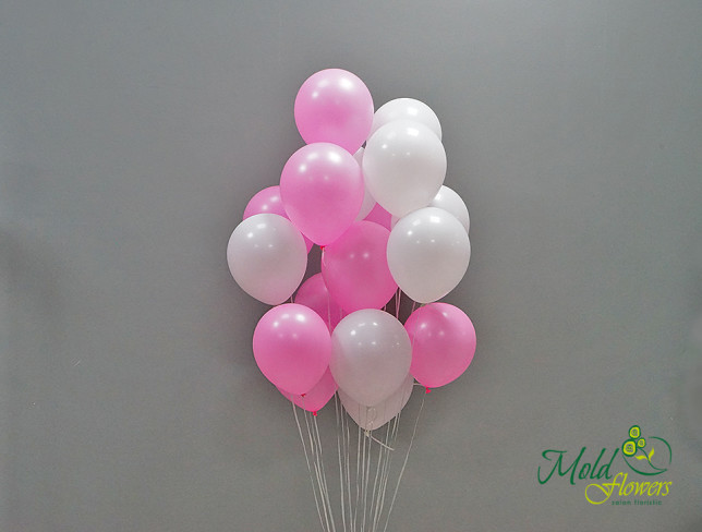 Набор из белых и розовых шаров (17 шт) Фото